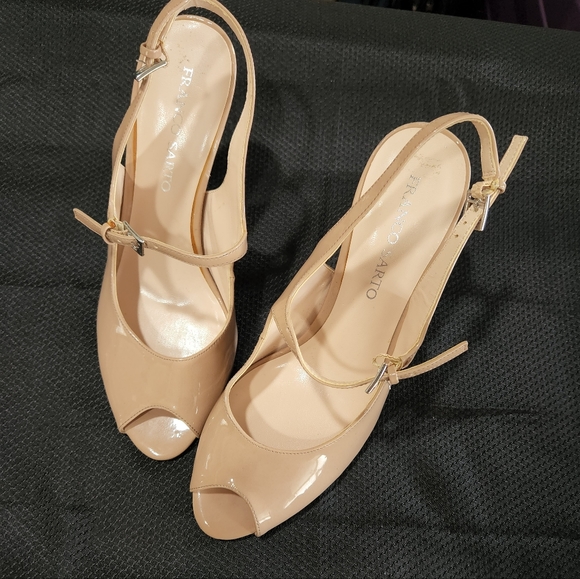 NWOT Franco Sarto Nude Heels - Picture 4 of 8